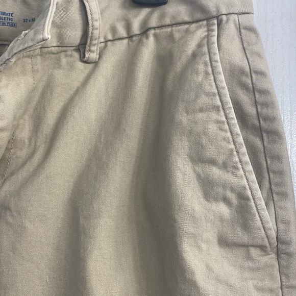Men’s Old Navy Athletic fit Khakis - Picture 11 of 13